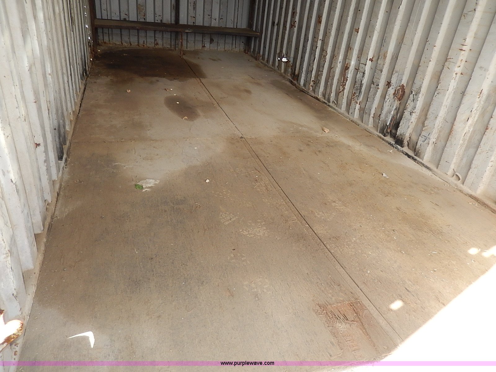 Shipping container in Kansas City, KS Item I3719 sold Purple Wave