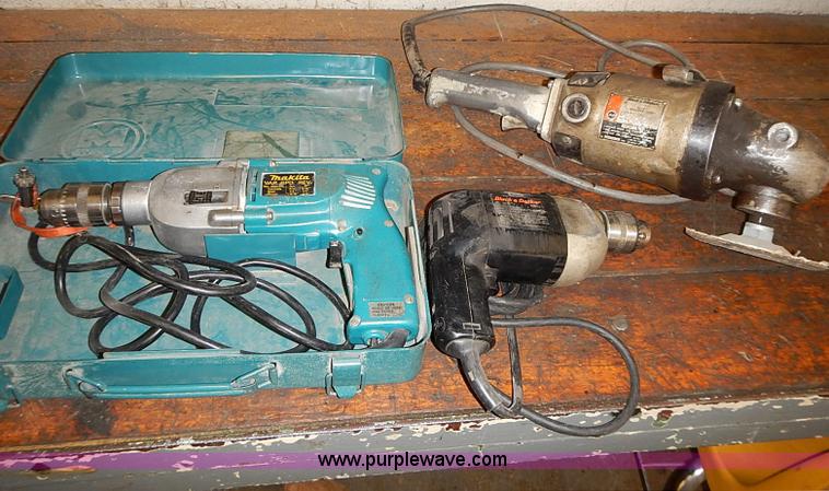 image for item AC9134 Assorted electric tools