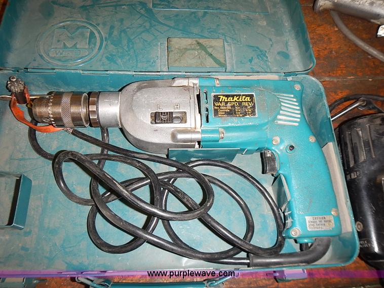 image for item AC9134 Assorted electric tools