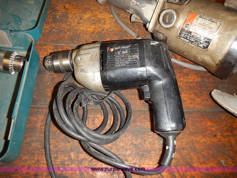 image for item AC9134 Assorted electric tools
