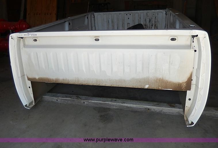 image for item AC9182 2009 Chevrolet 2500 pickup truck bed