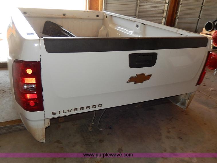 image for item AC9182 2009 Chevrolet 2500 pickup truck bed