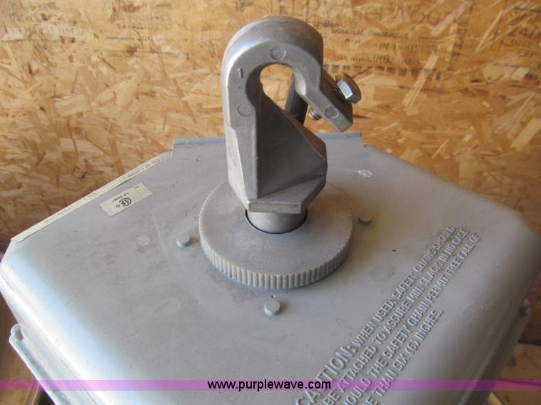 image for item AQ9866 (11) GE lighting system ceiling lamps