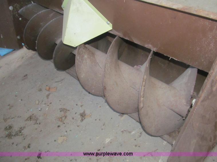 image for item AQ9868 Grasshopper M412 snowthrower attachment