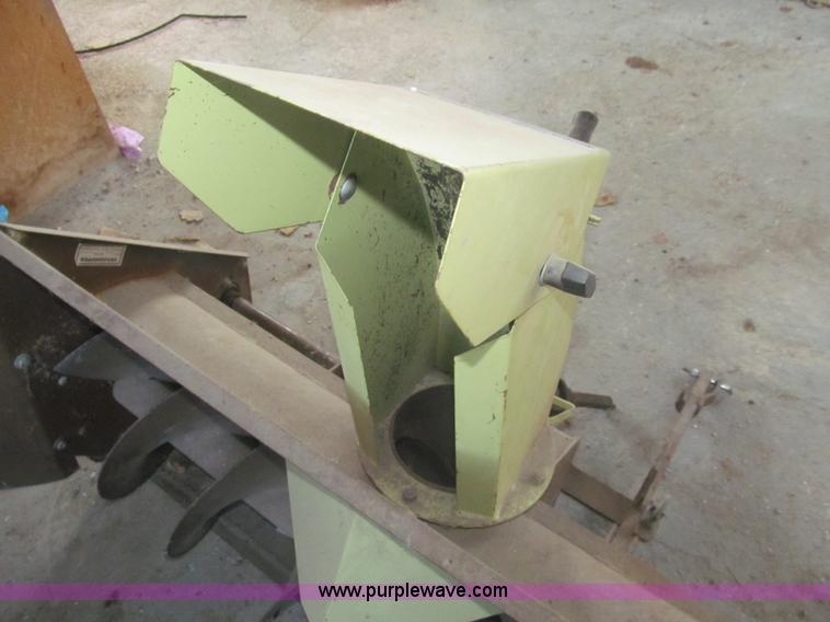 image for item AQ9868 Grasshopper M412 snowthrower attachment