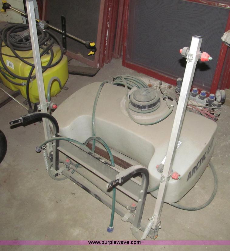 image for item AQ9869 Artic Cat 20 gallon spray tank