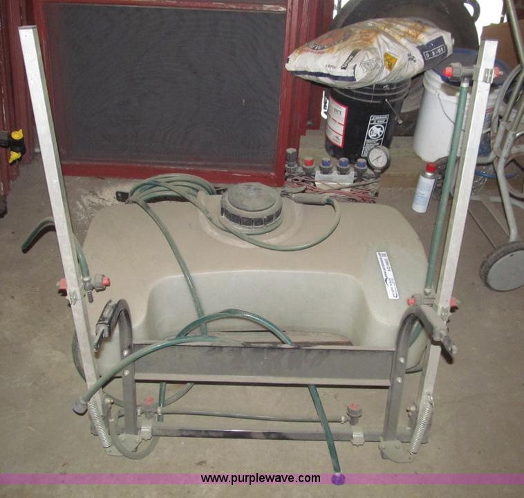 image for item AQ9869 Artic Cat 20 gallon spray tank