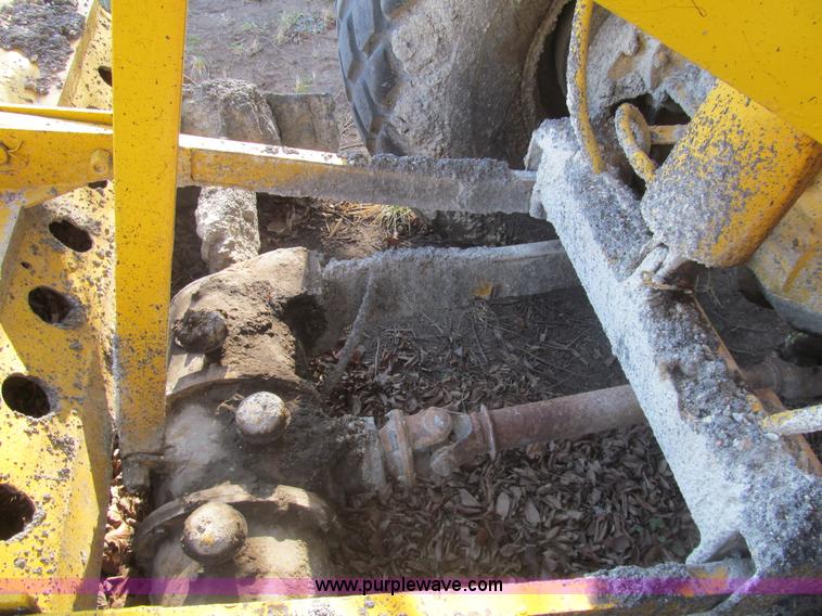 image for item AQ9874 1962 Pettibone Wood 730 Speedmixer tractor