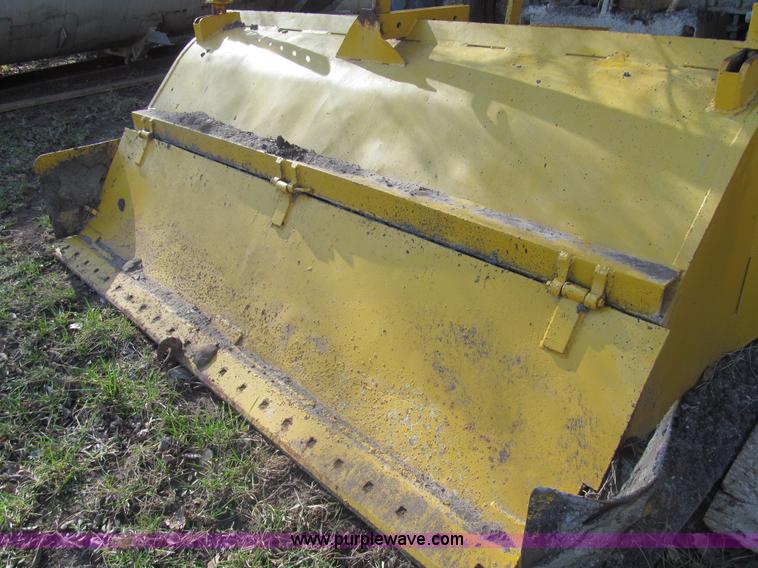 image for item AQ9874 1962 Pettibone Wood 730 Speedmixer tractor