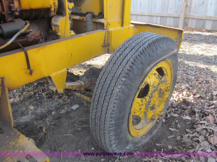 image for item AQ9874 1962 Pettibone Wood 730 Speedmixer tractor