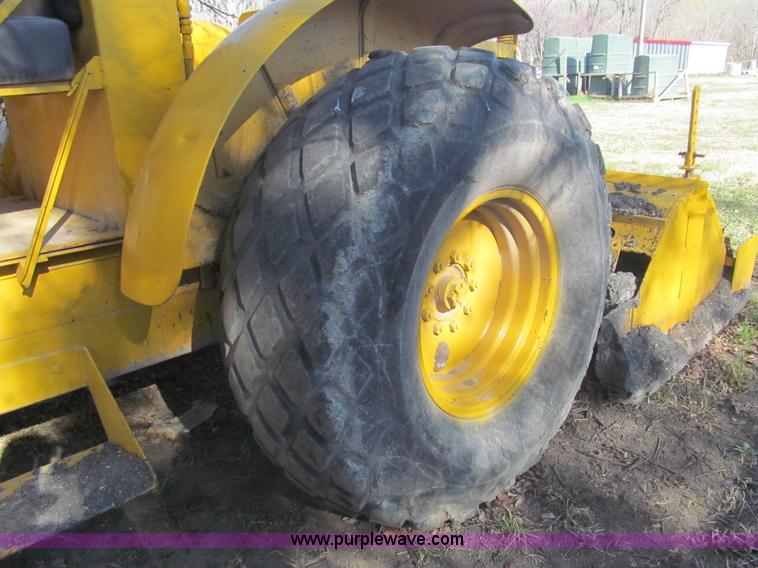 image for item AQ9874 1962 Pettibone Wood 730 Speedmixer tractor