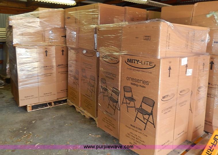 image for item AX9010 Approximately 230 Samsonite folding chairs