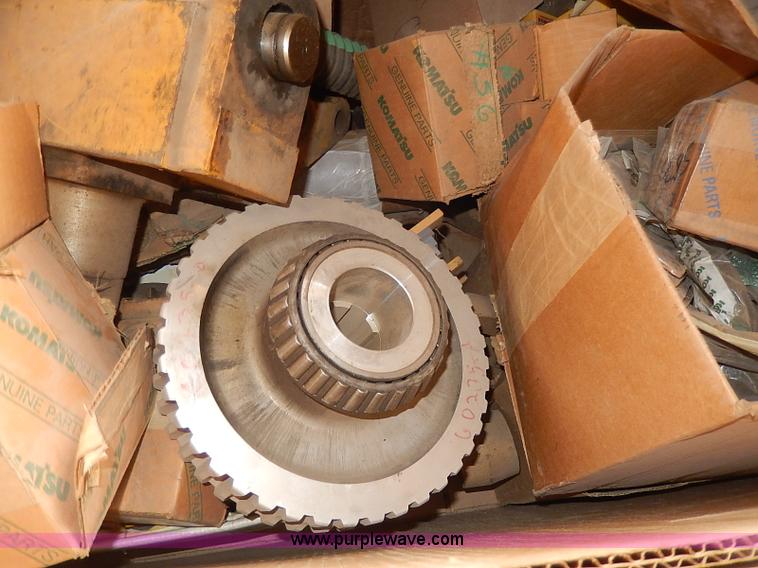 image for item AX9039 Assorted automotive and equipment parts and tools