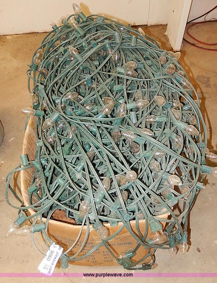 image for item AX9060 Assorted strands of Christmas lights