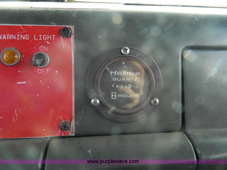 image for item AZ9175 1990 Ford C8000 catering truck