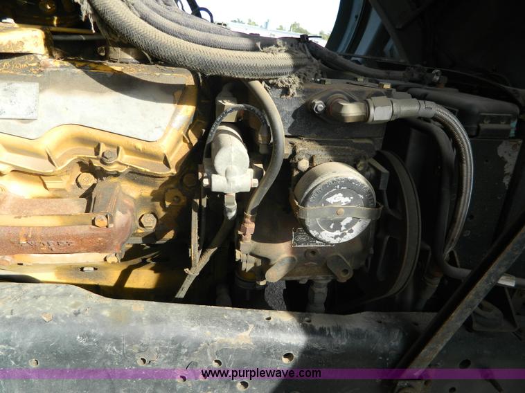 image for item AZ9175 1990 Ford C8000 catering truck