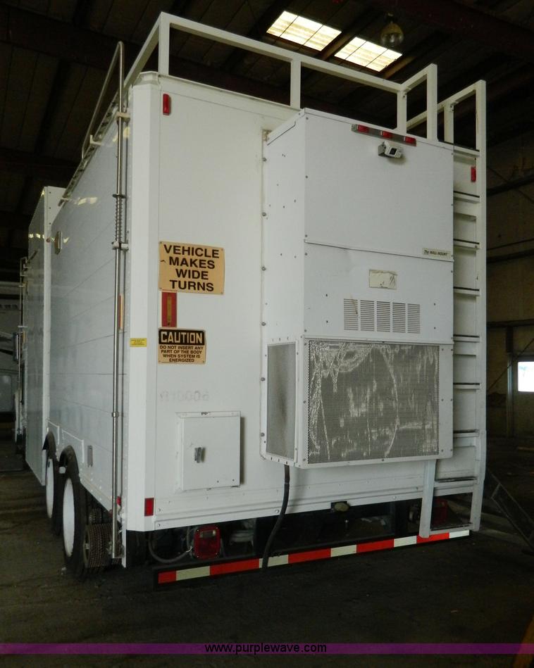 image for item AZ9190 2001 International 4900 mobile search X-ray inspection truck