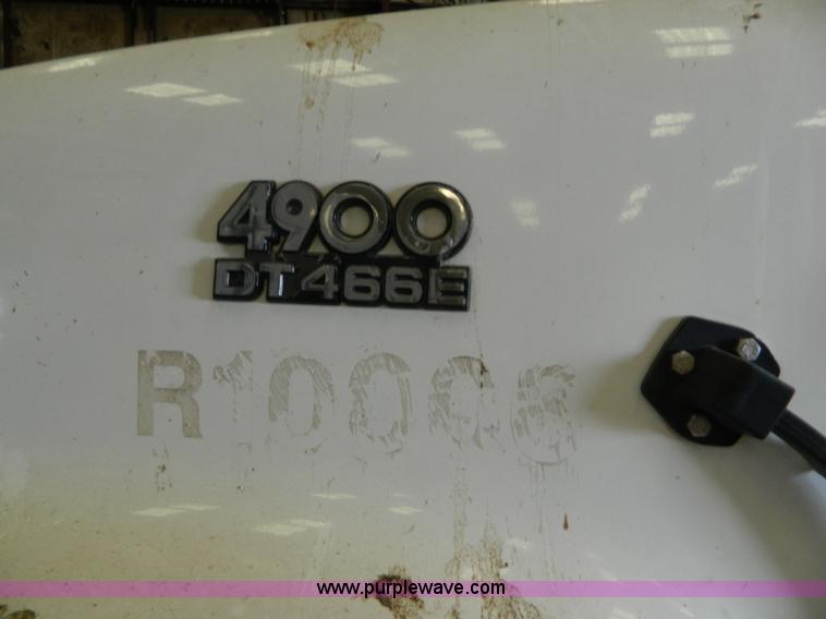 image for item AZ9190 2001 International 4900 mobile search X-ray inspection truck