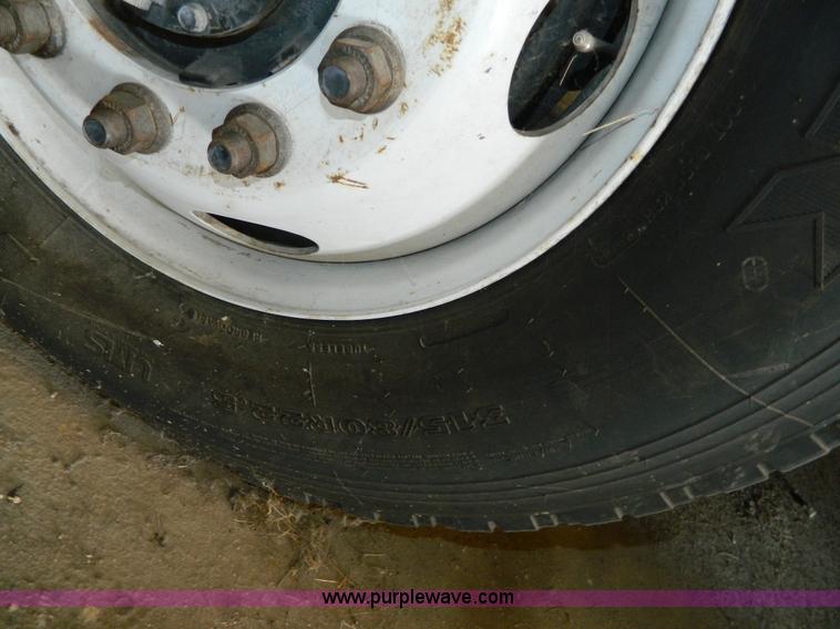 image for item AZ9190 2001 International 4900 mobile search X-ray inspection truck