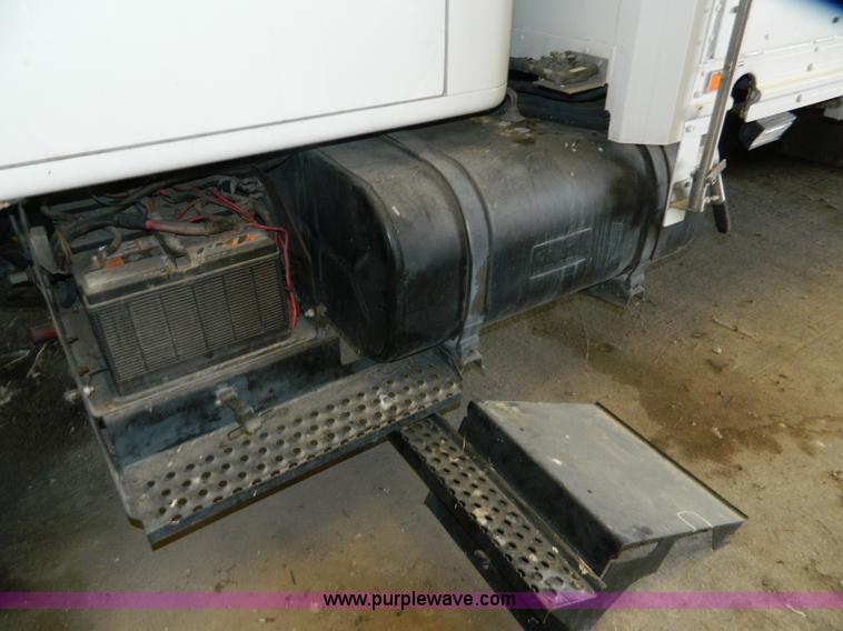 image for item AZ9190 2001 International 4900 mobile search X-ray inspection truck