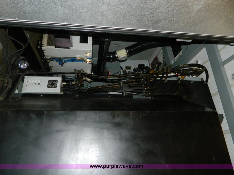 image for item AZ9190 2001 International 4900 mobile search X-ray inspection truck