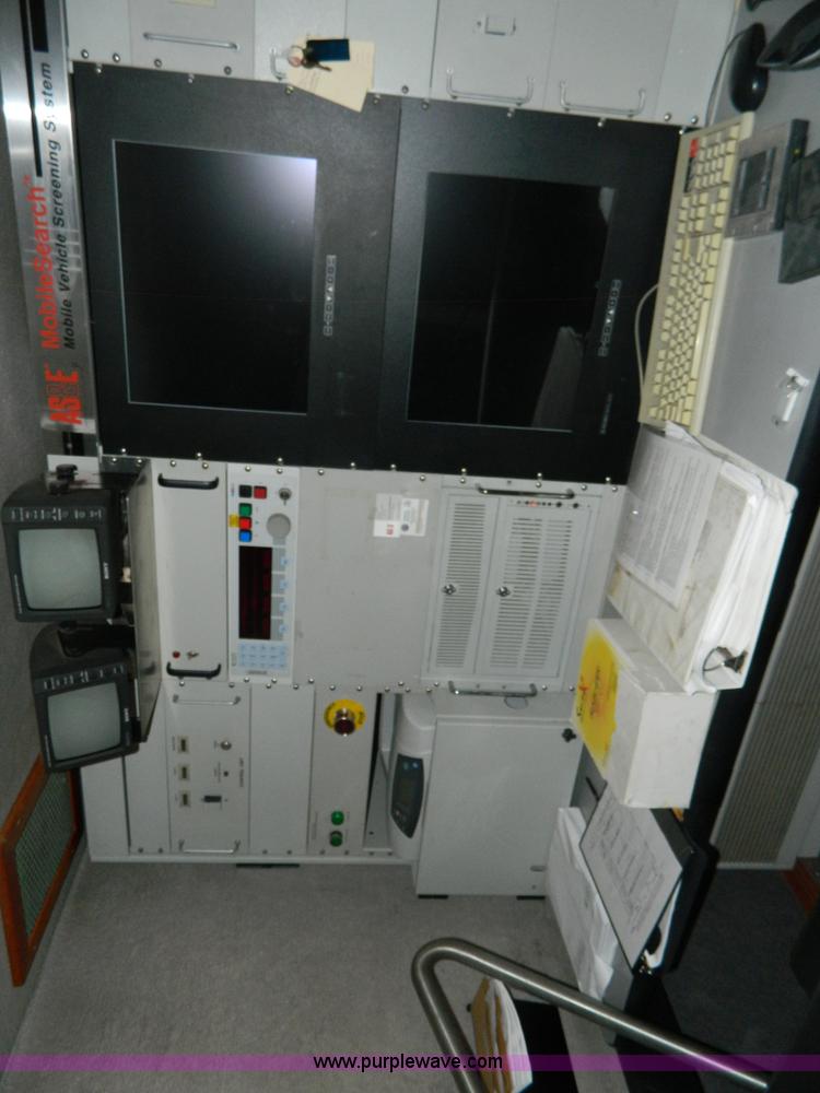 image for item AZ9190 2001 International 4900 mobile search X-ray inspection truck