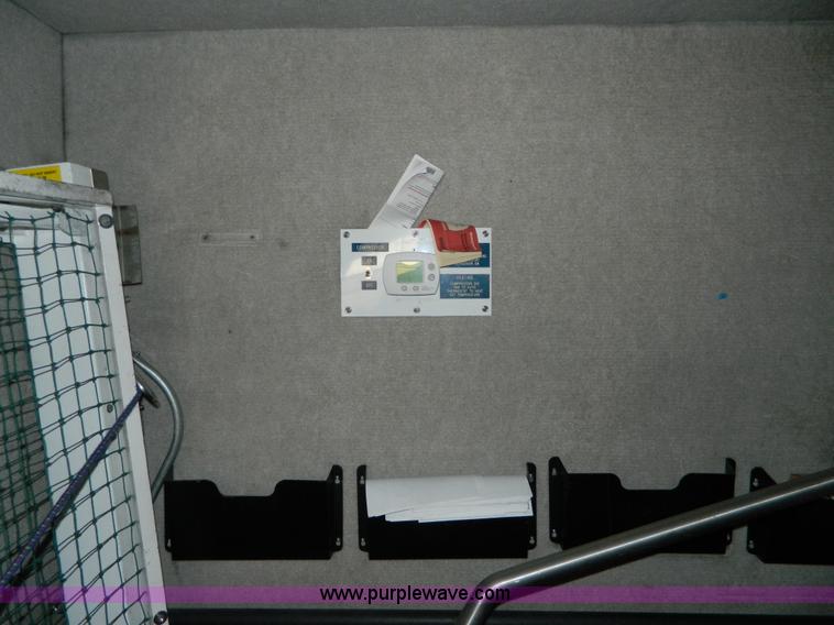 image for item AZ9190 2001 International 4900 mobile search X-ray inspection truck