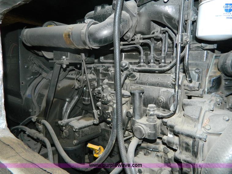 image for item AZ9190 2001 International 4900 mobile search X-ray inspection truck