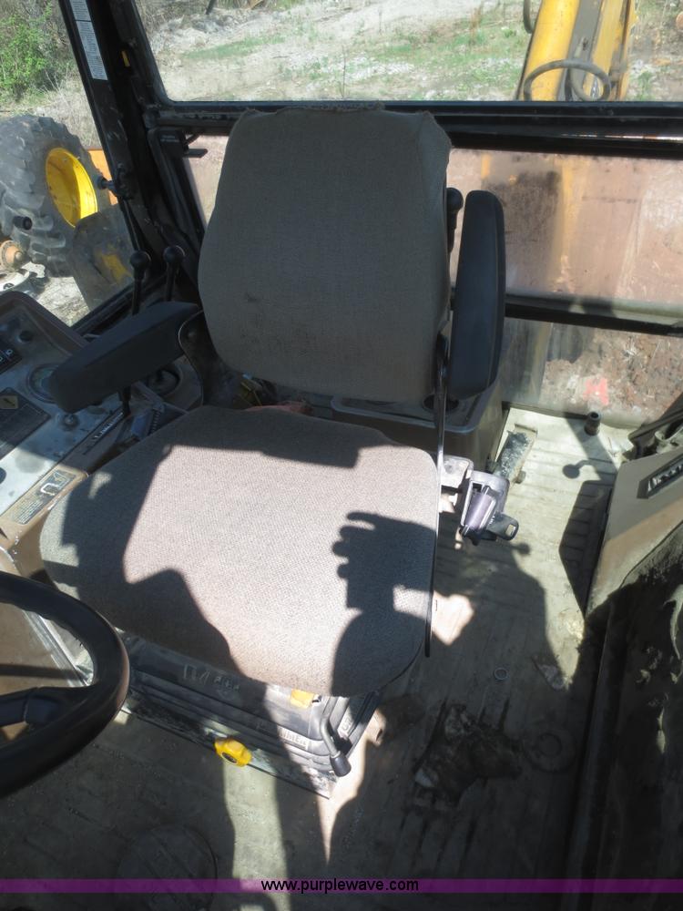 image for item F6892 John Deere 310D backhoe