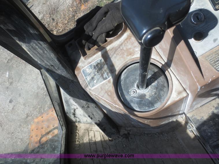 image for item F6892 John Deere 310D backhoe