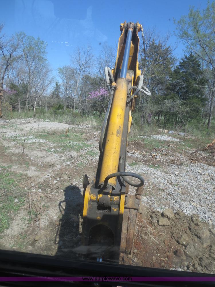 image for item F6892 John Deere 310D backhoe