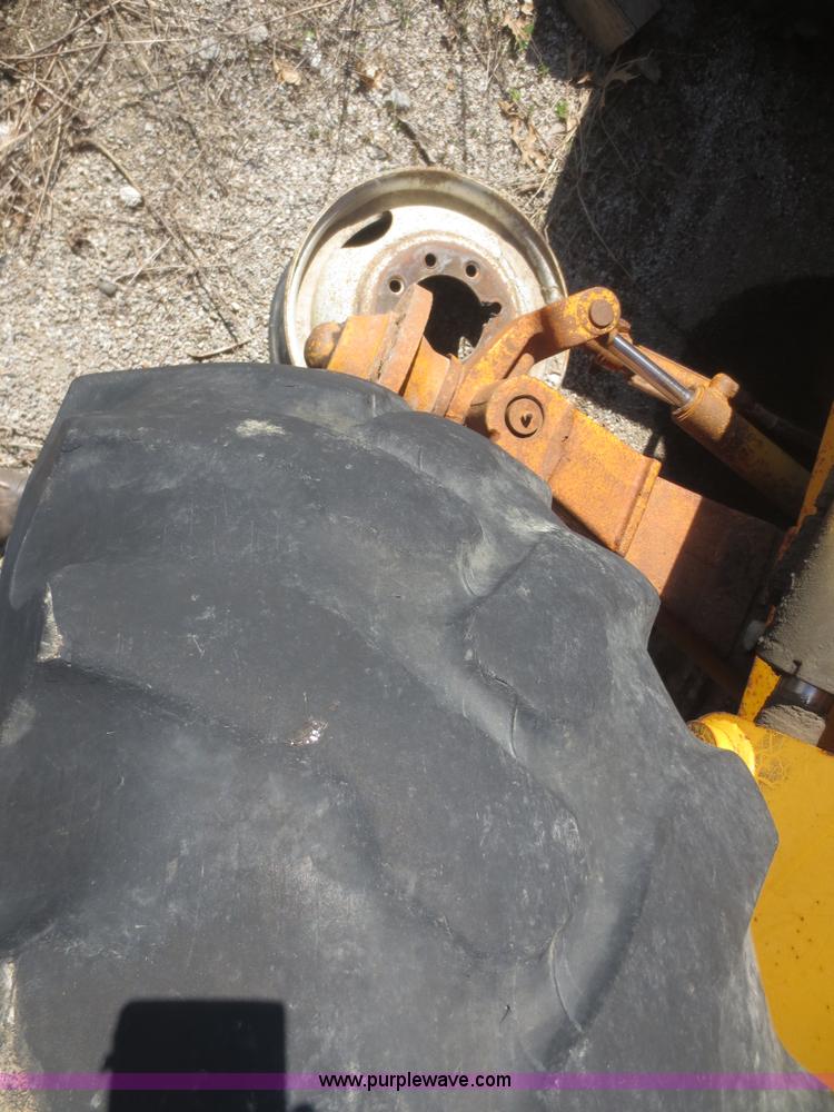 image for item F6893 John Deere 310C backhoe