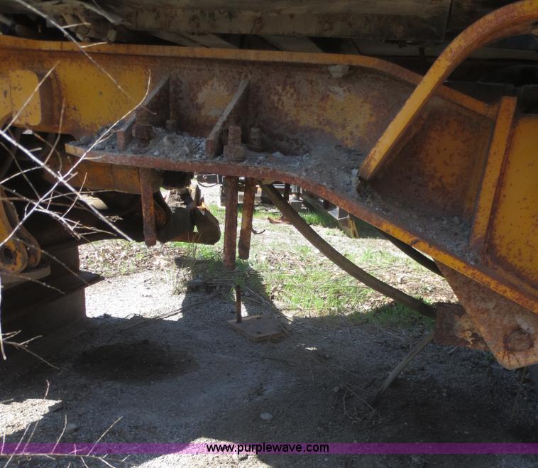 image for item F6893 John Deere 310C backhoe