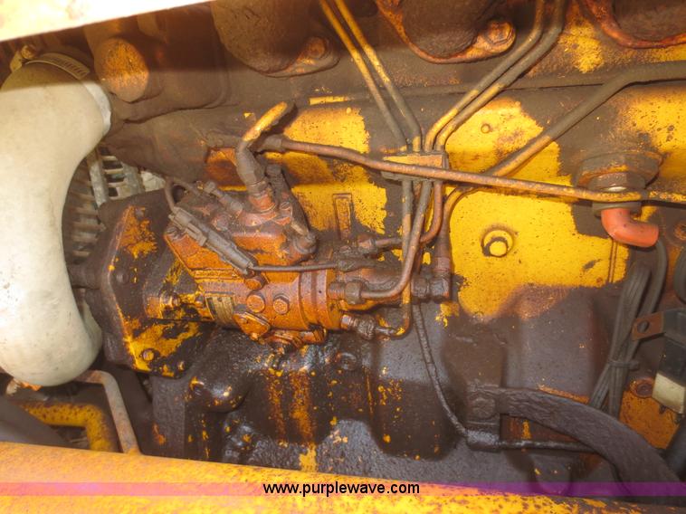 image for item F6893 John Deere 310C backhoe