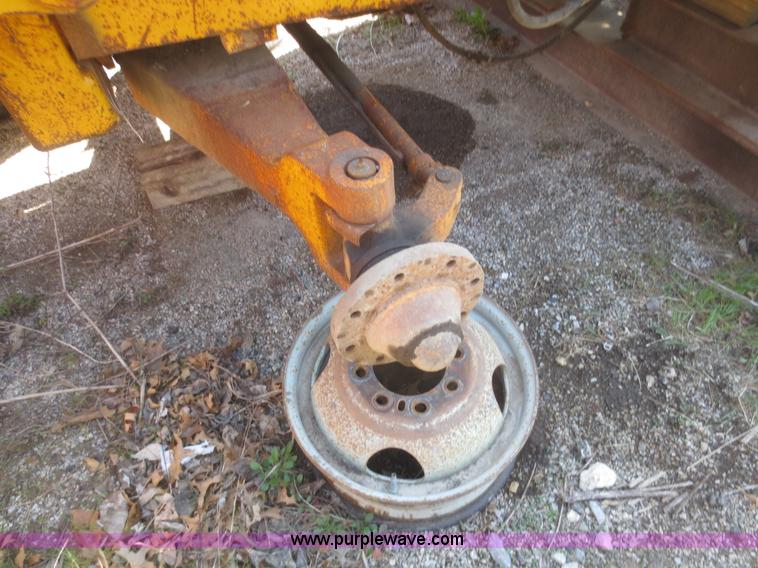 image for item F6893 John Deere 310C backhoe