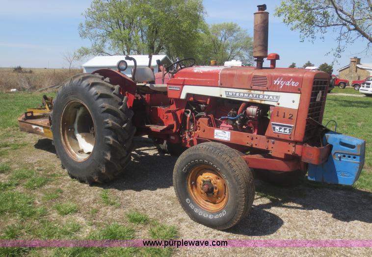 image for item F6894 1967 International 544 tractor and mower