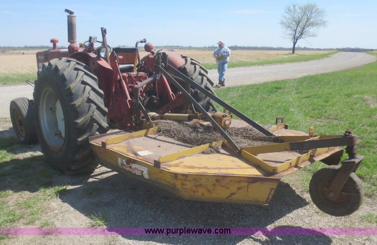 image for item F6894 1967 International 544 tractor and mower