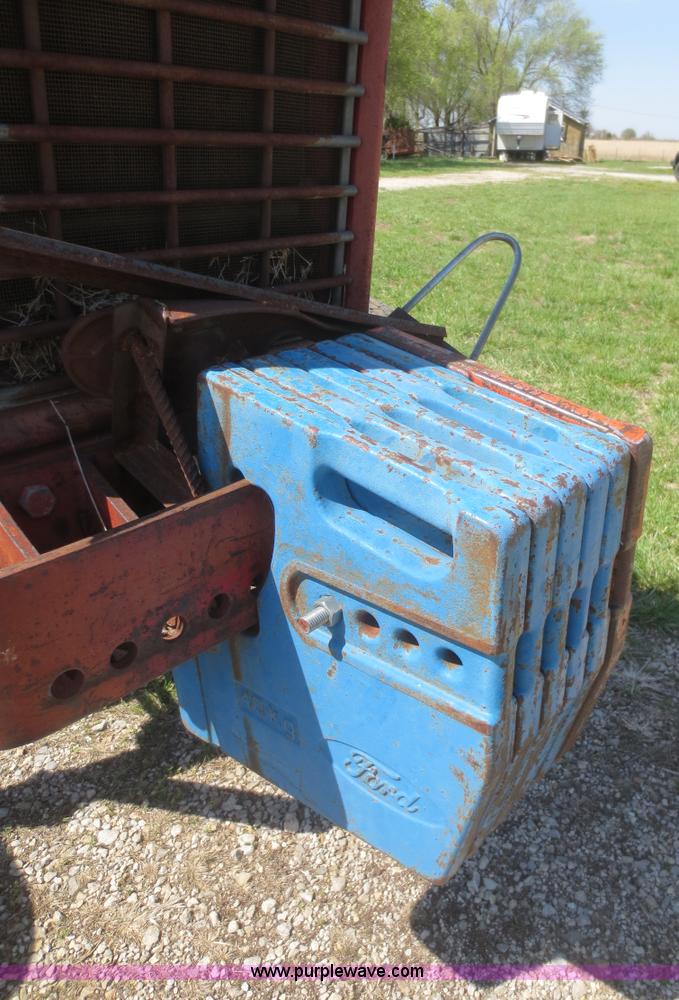 image for item F6894 1967 International 544 tractor and mower