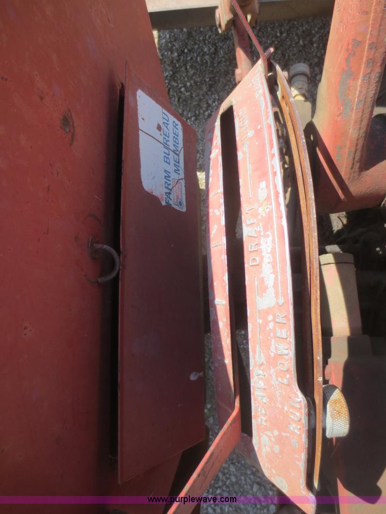 image for item F6894 1967 International 544 tractor and mower