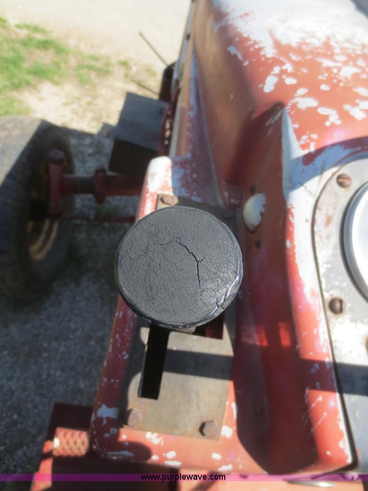 image for item F6894 1967 International 544 tractor and mower