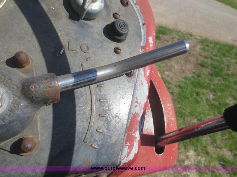 image for item F6894 1967 International 544 tractor and mower