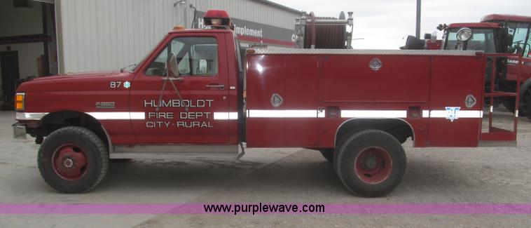 image for item F7332 1987 Ford F350 pumper fire truck