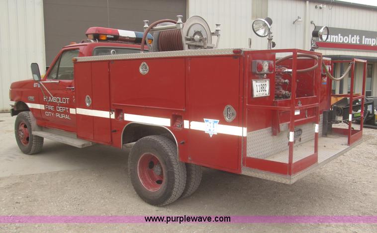 image for item F7332 1987 Ford F350 pumper fire truck