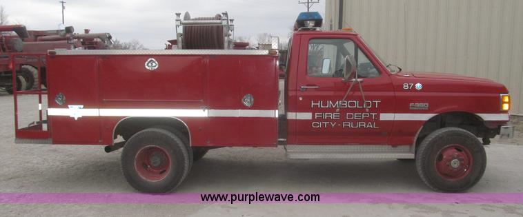 image for item F7332 1987 Ford F350 pumper fire truck