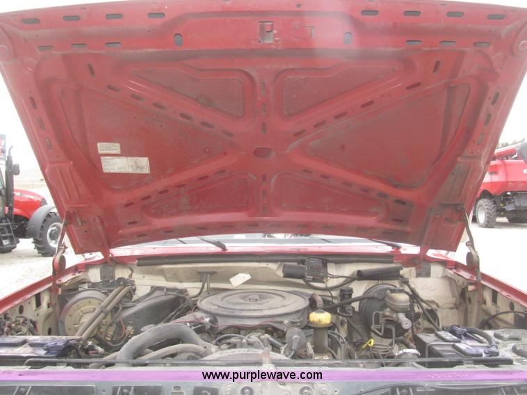 image for item F7332 1987 Ford F350 pumper fire truck