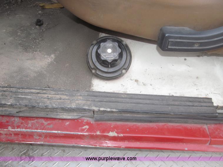 image for item F7332 1987 Ford F350 pumper fire truck