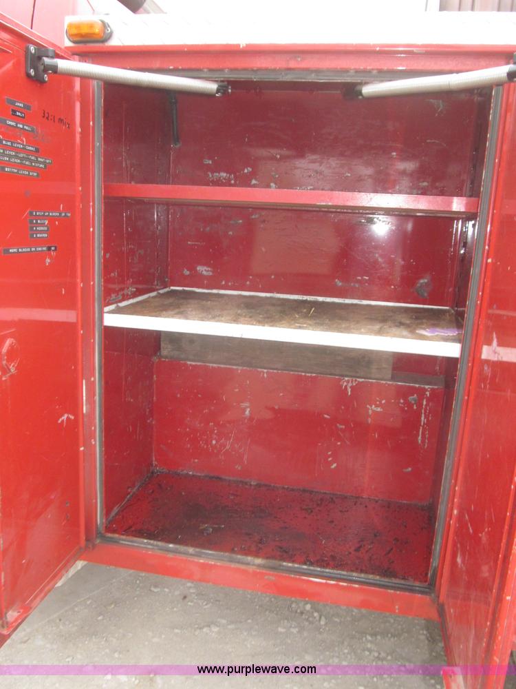 image for item F7332 1987 Ford F350 pumper fire truck