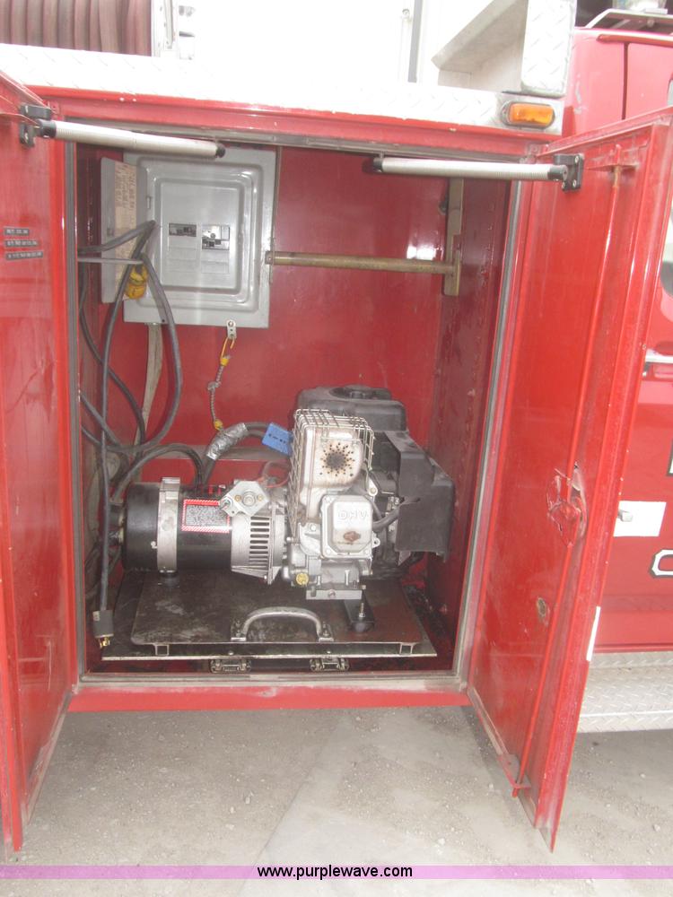 image for item F7332 1987 Ford F350 pumper fire truck