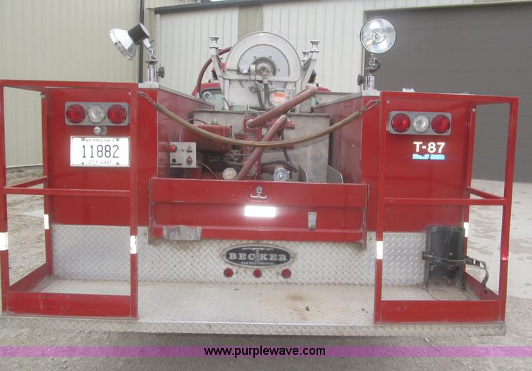 image for item F7332 1987 Ford F350 pumper fire truck