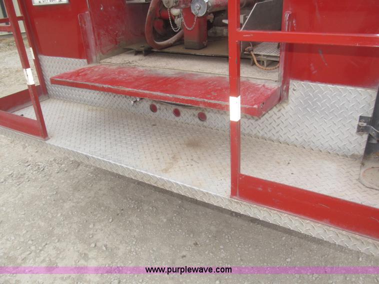 image for item F7332 1987 Ford F350 pumper fire truck